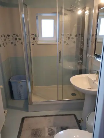 Vand apartament 3 camere, decomandat