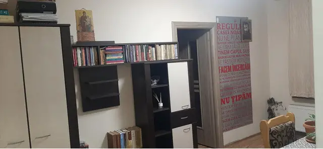 Proprietar Vand apartament