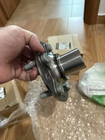 Butuci roti Land Rover Discovery 4 buc plus piulite noi