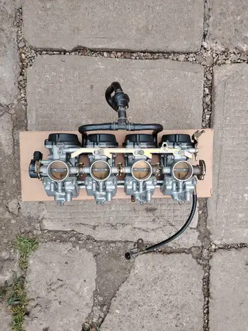 CARBURATOARE suzuki gsxr srad