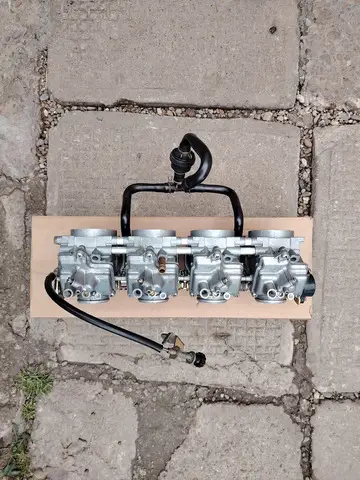 CARBURATOARE suzuki gsxr srad