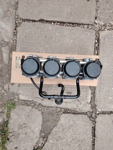 CARBURATOARE suzuki gsxr srad