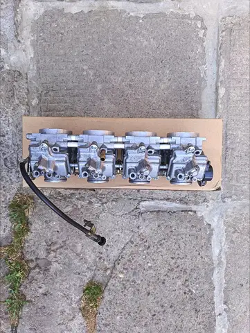 CARBURATOARE suzuki gsxr 600 / 750 SRAD