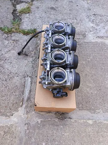 CARBURATOARE suzuki gsxr 600 / 750 SRAD