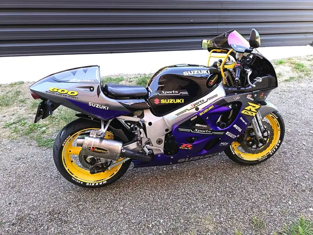 SUZUKI GSXR 600 ! stare FOARTE BUNA