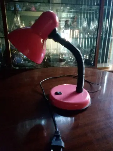Veioza de masa sau birou