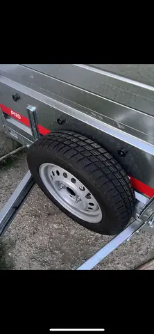 Vand remorca dur aluminiu noua