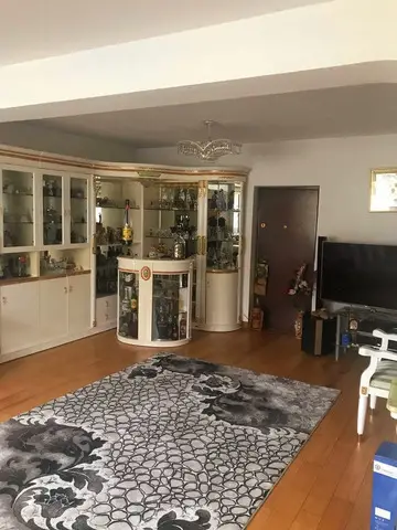 Vand vila p+1+M zona Fundeni Bucuresti