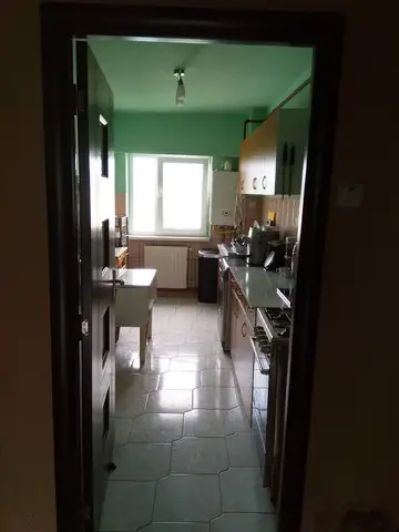 Apartament 3 camere decomandat ultracentral in Deva