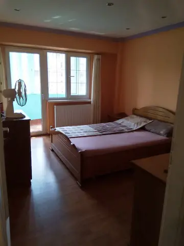 Apartament 3 camere decomandat ultracentral in Deva