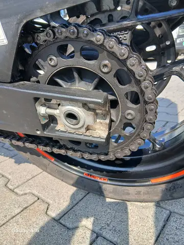 Vand sau schimb cu auto
