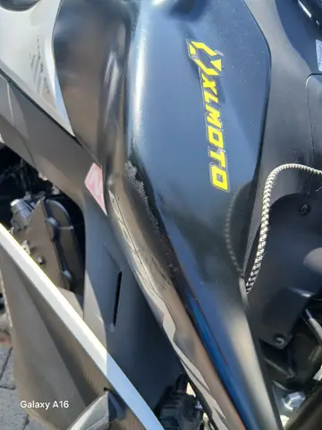 Vand sau schimb cu auto