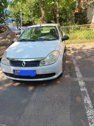 Vand Renault Symbol 1,2 benzina an fabricatie 2011