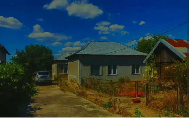 Vand Imobil cu curte in TECUCI Galati