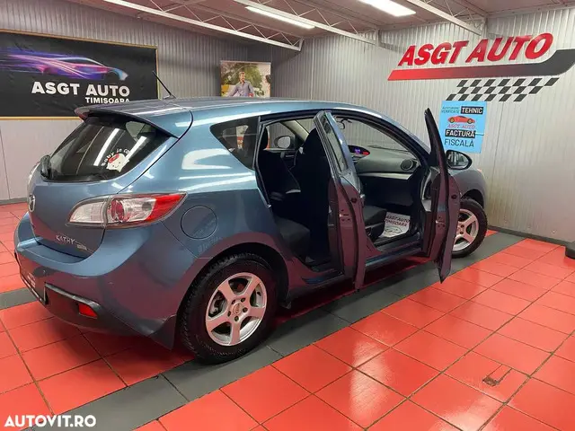 Vand Mazda 3