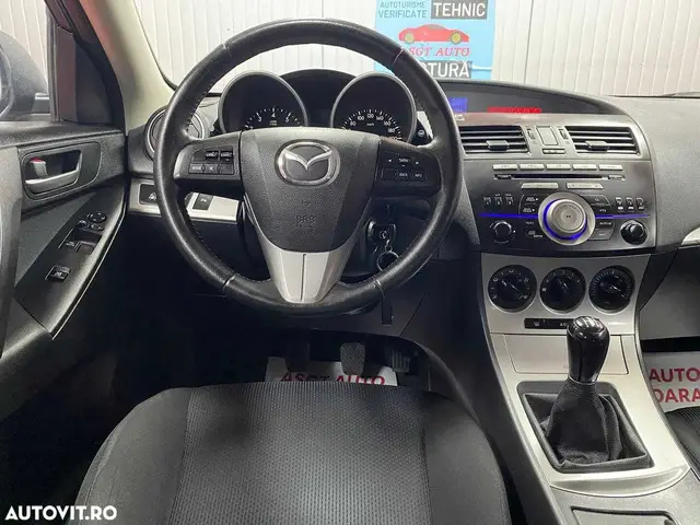 Vand Mazda 3