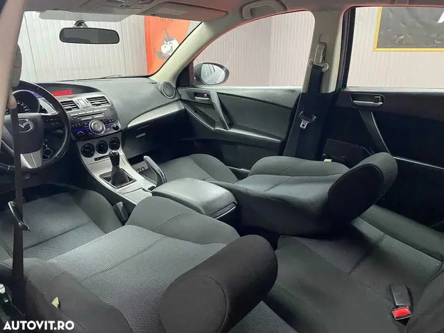 Vand Mazda 3