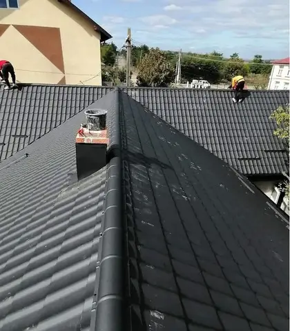 Executam acoperisuri