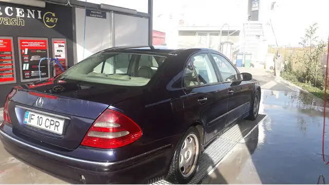 VAND MERCEDES W211