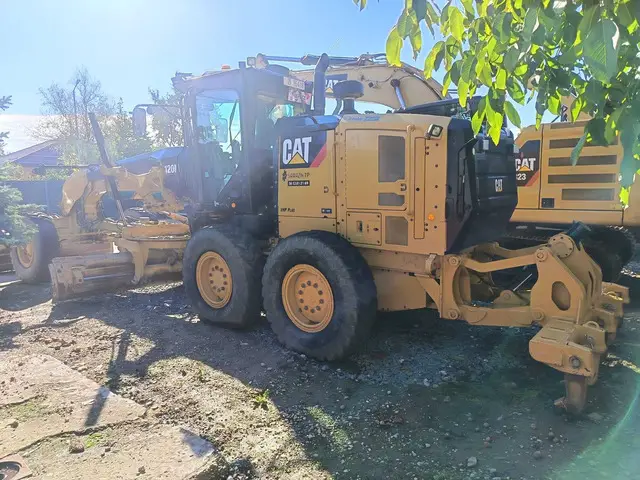 Inchiriere Autogreder