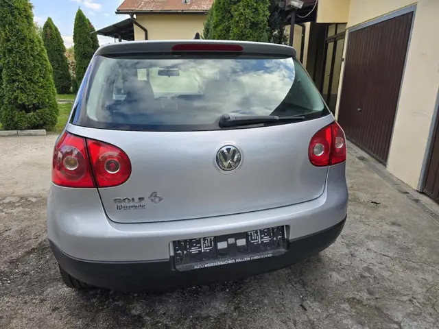 VW Golf 5 , 2007 ,1.4 benzina , 136000 km