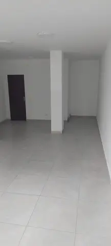 Inchiriez spatiu comercial