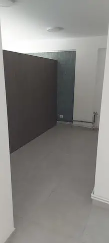 Inchiriez spatiu comercial