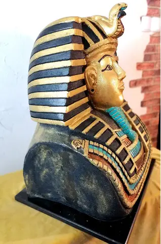 sculptura bust Tutankamon obiect decorativ