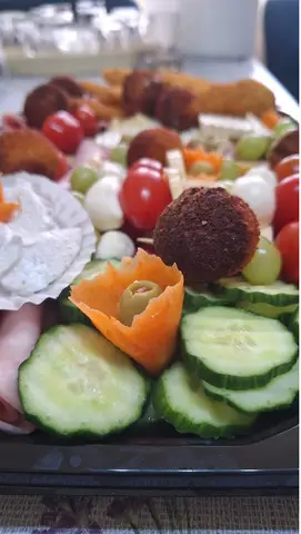 Platouri aperitive si clatite