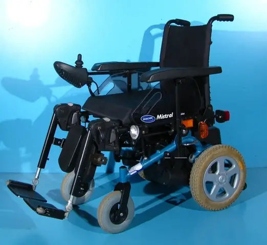 Carucior electric pliabil  Invacare Mistral - 6 km h