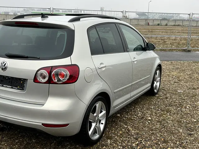 Vw golf6 plus , 2.0 TDI ,140 CP , euro 5