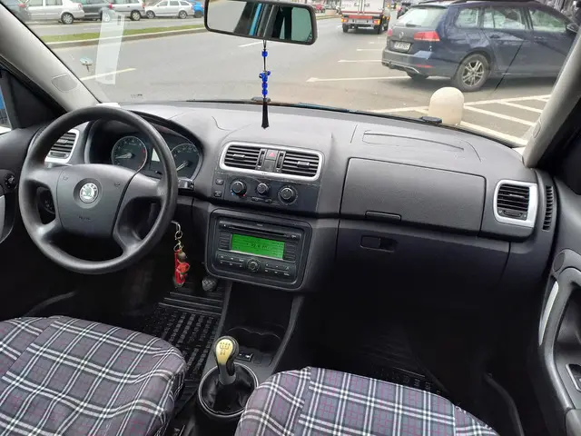 Skoda Roomster  2009 benzina 5 locuri