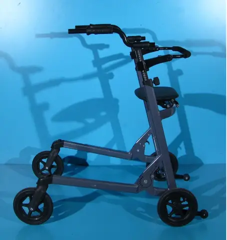 Cadru de mers cu roti pentru adulti