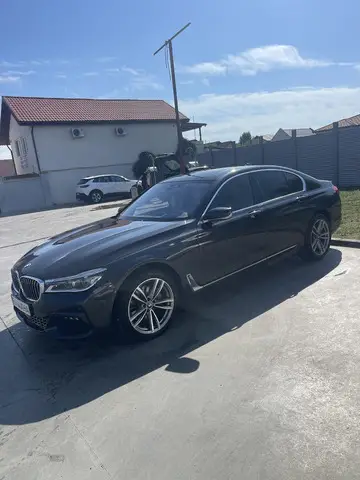 BMW seria 730 XDrive