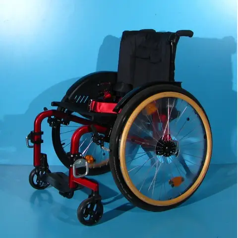 Scaun cu rotile activ din aluminiu -Meyra