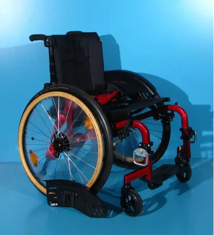 Scaun cu rotile activ din aluminiu -Meyra