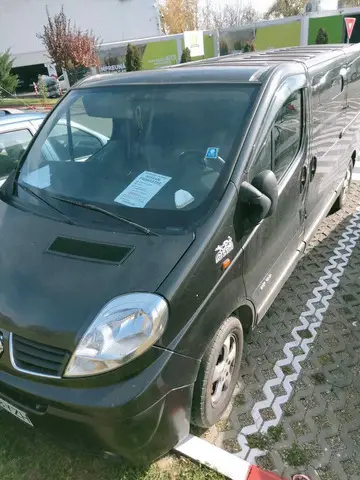 Vand Nissan Microbuz 8+1