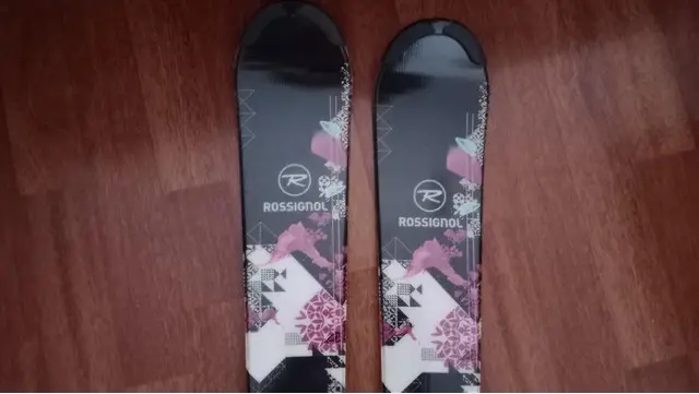 Ski-uri si clapari dama