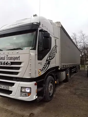Ansamblu Iveco Stralis + Semiremorca