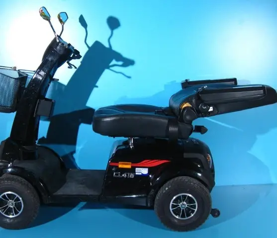 Scuter electric batrani - Meyra Ortopedia