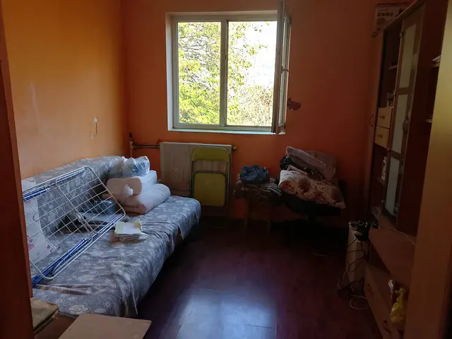 Vand apartament cu 2 camere confort 2.