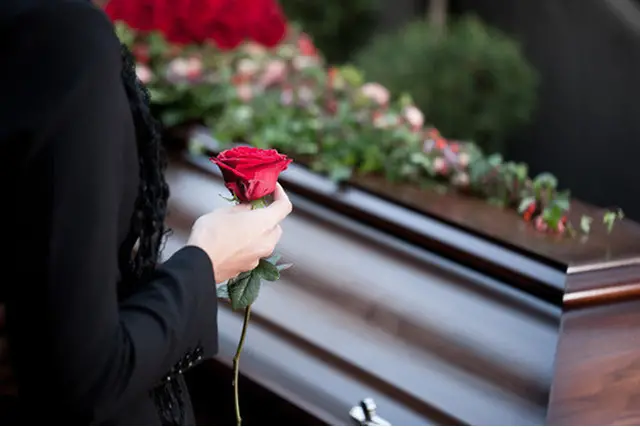Servicii funerare complete non-stop Bucuresti