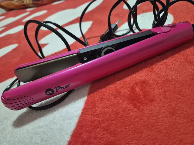 Placa de indreptat parul