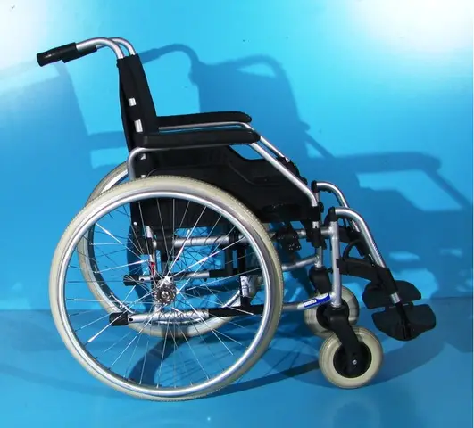 Scaun cu rotile  Meyra - latime sezut 43 cm