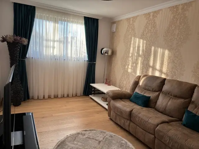 Casa, 5 camere, teren 1000mp, Mehedinta, 220.000euro