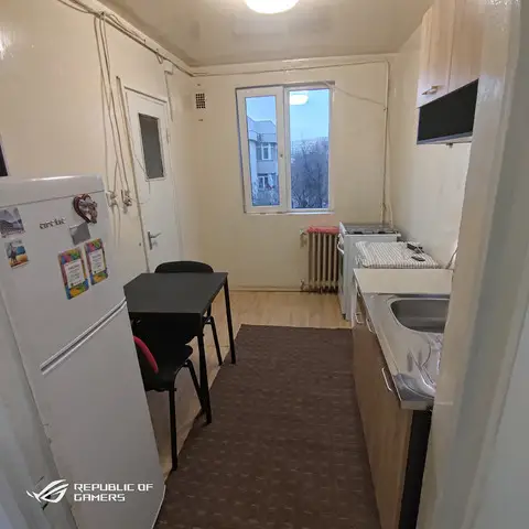 Inchiriem apartament 3 camere