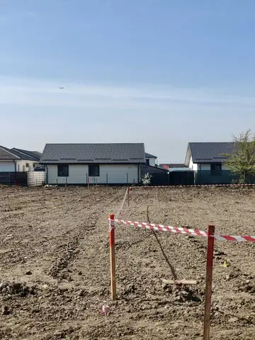 Teren de casa , gaz, curent, in Buftea - Darza