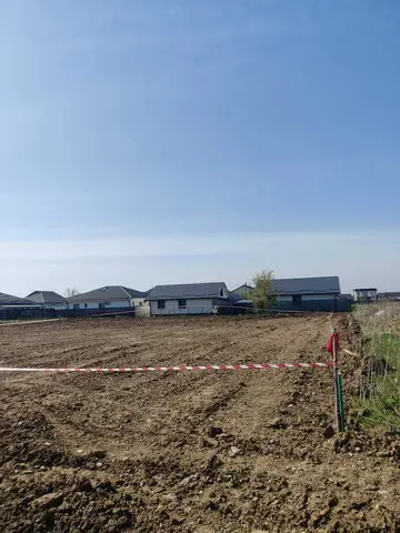 Teren de casa , gaz, curent, in Buftea - Darza