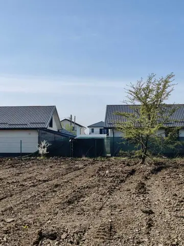 Teren de casa , gaz, curent, in Buftea - Darza