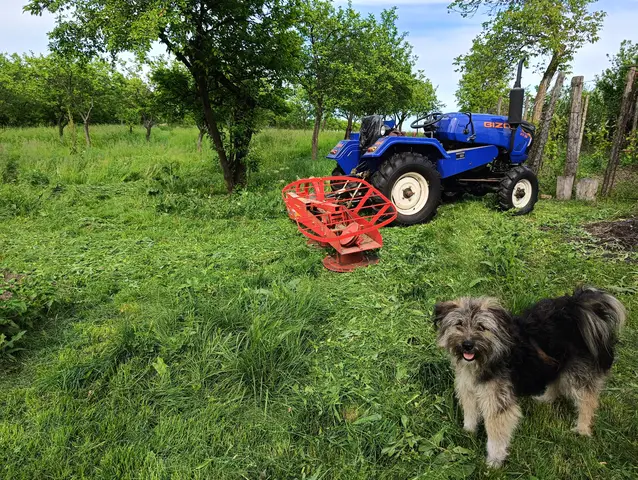 Vand Tractor BizonT20 4x4+plug 2corm + freza